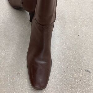 Elegant Brown Ankle Boots